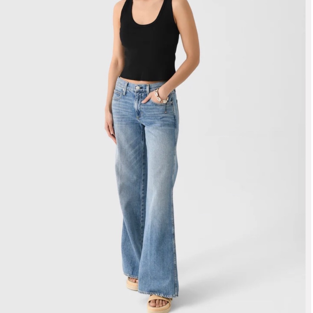 Amo size 28 jeans, NWT, Faith flare in Maverick